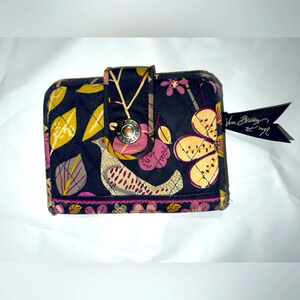 Vera Bradley Womens Small Wallet Floral Pattern